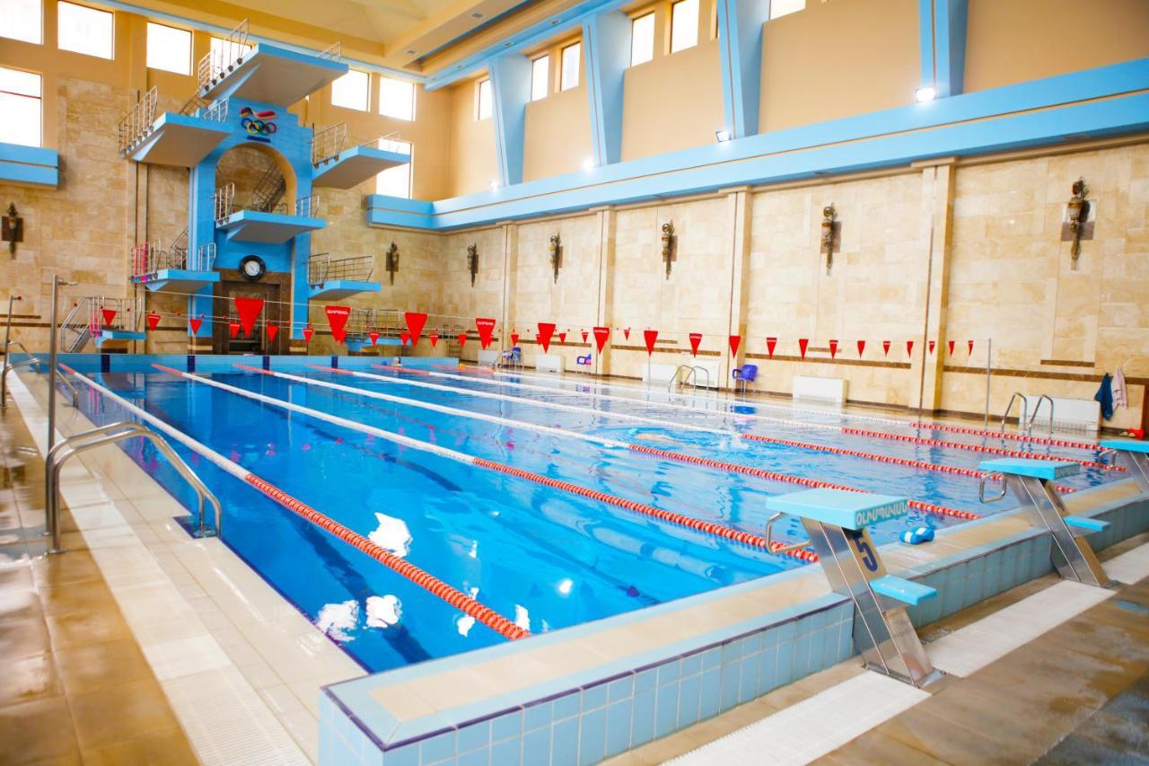 Olympavan Hotel Erévan Extérieur photo
