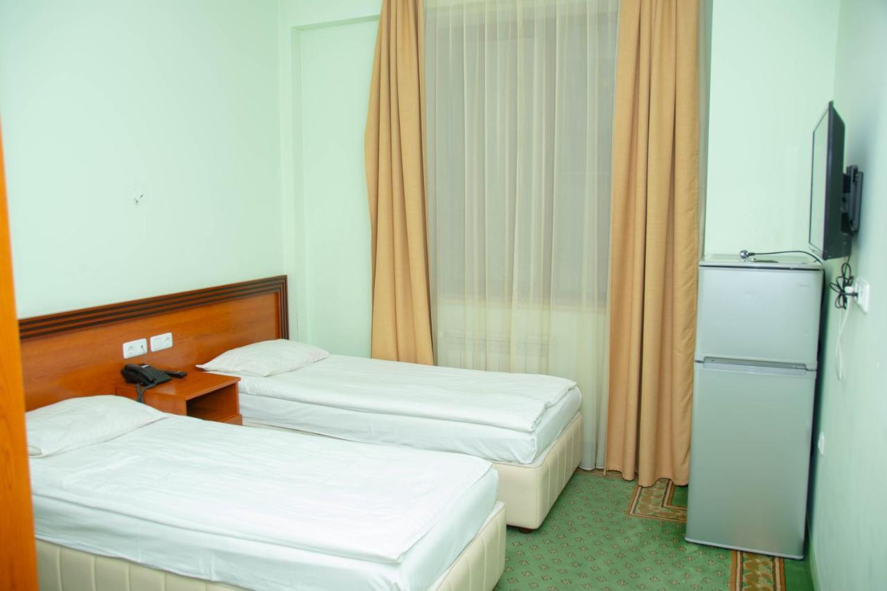 Olympavan Hotel Erévan Extérieur photo
