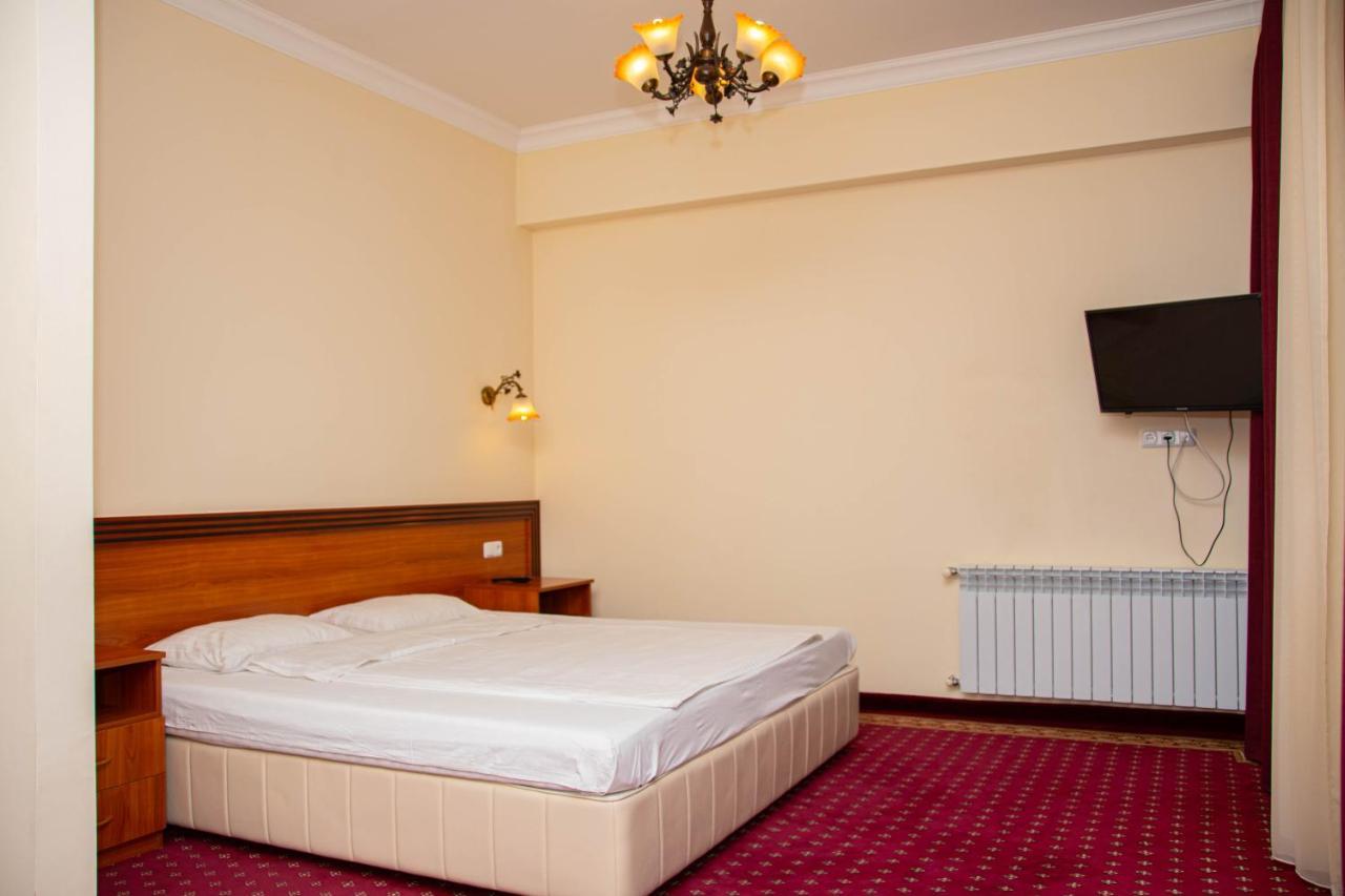 Olympavan Hotel Erévan Extérieur photo