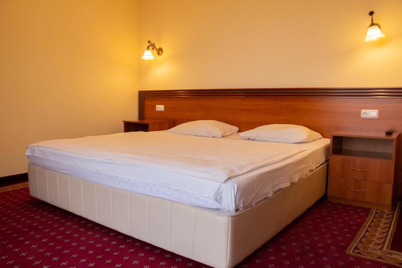 Olympavan Hotel Erévan Extérieur photo